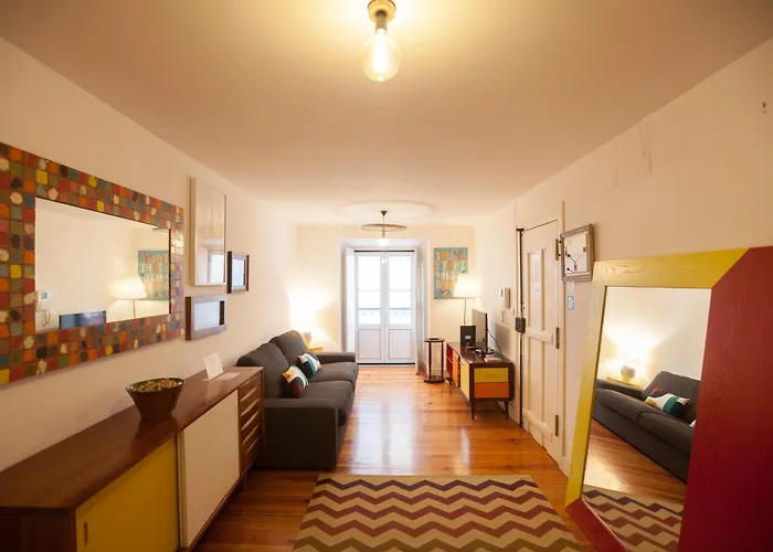 The Day Tripper At Chiado Apartment *